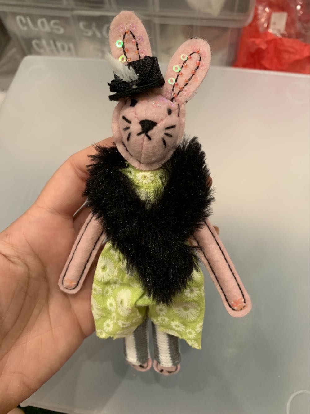 8 Eight Maids A Milking