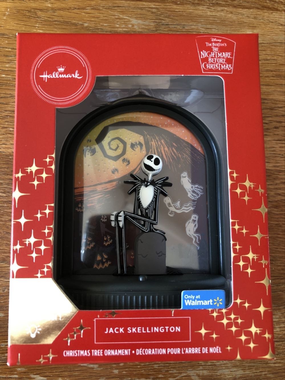 Maroon wood trunk snowflake