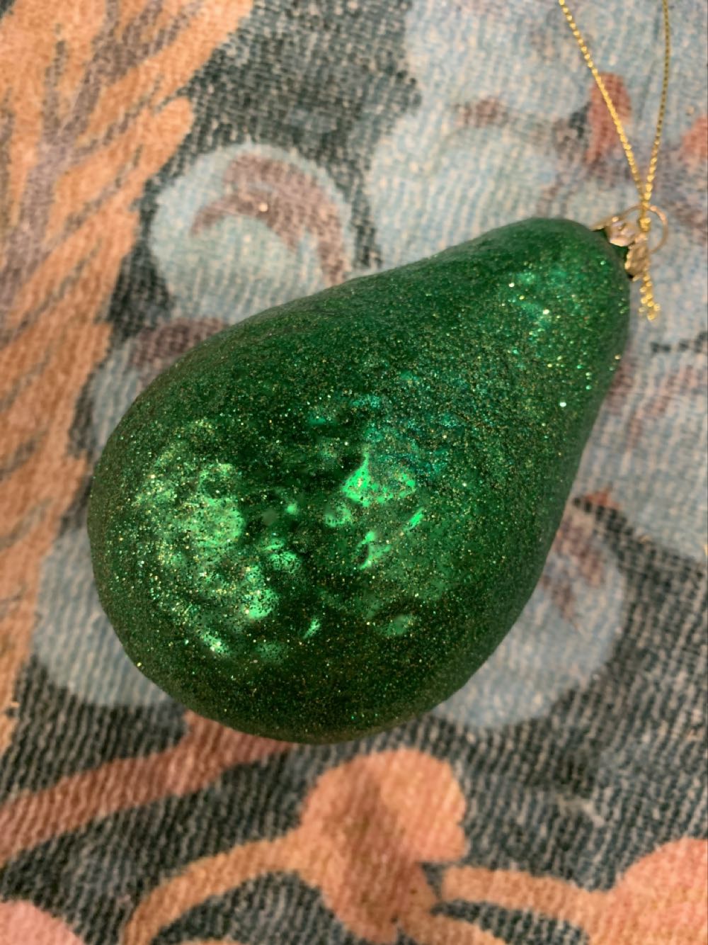 Avocado - Half  ornament collectible - Main Image 2