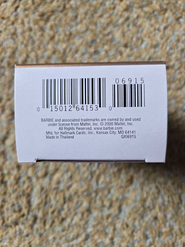 Barbie And Kelly On The Ice - Barbie (Baribe) ornament collectible [Barcode 015012641530] - Main Image 3