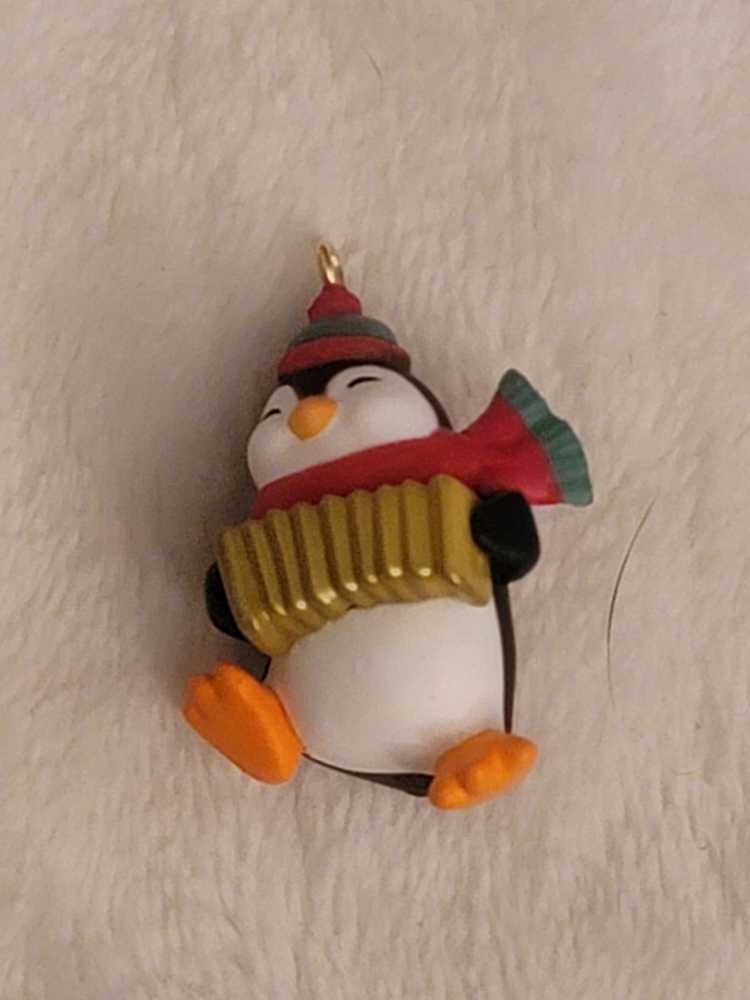 Accordian-Playing Penguin - Club Exclusive (Classic Christmas) ornament collectible - Main Image 2