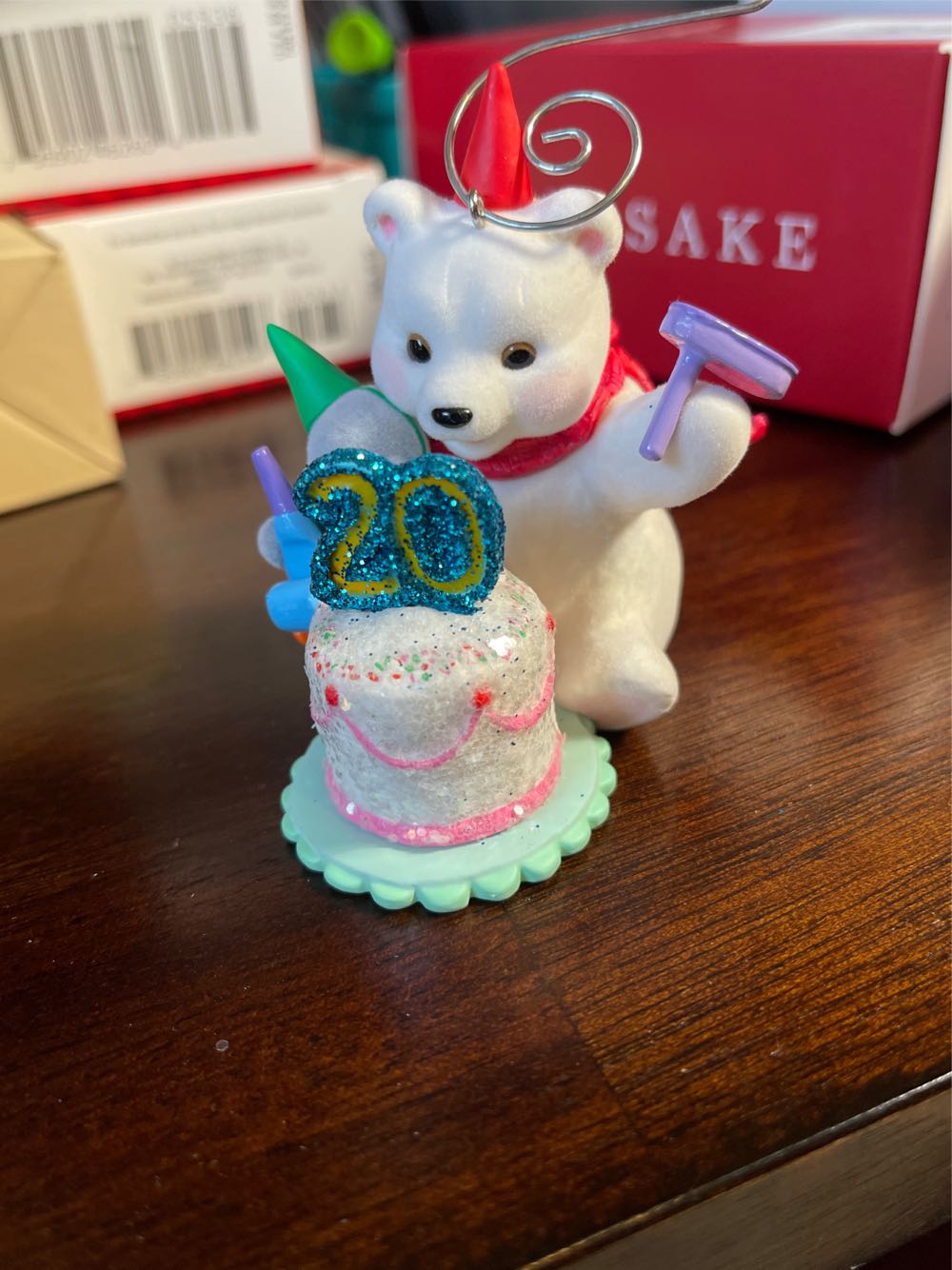 Snowball And Tuxedo 2020 - Snowball & Tuxedo (Polar Bear & Penguin) ornament collectible [Barcode 763795605965] - Main Image 4