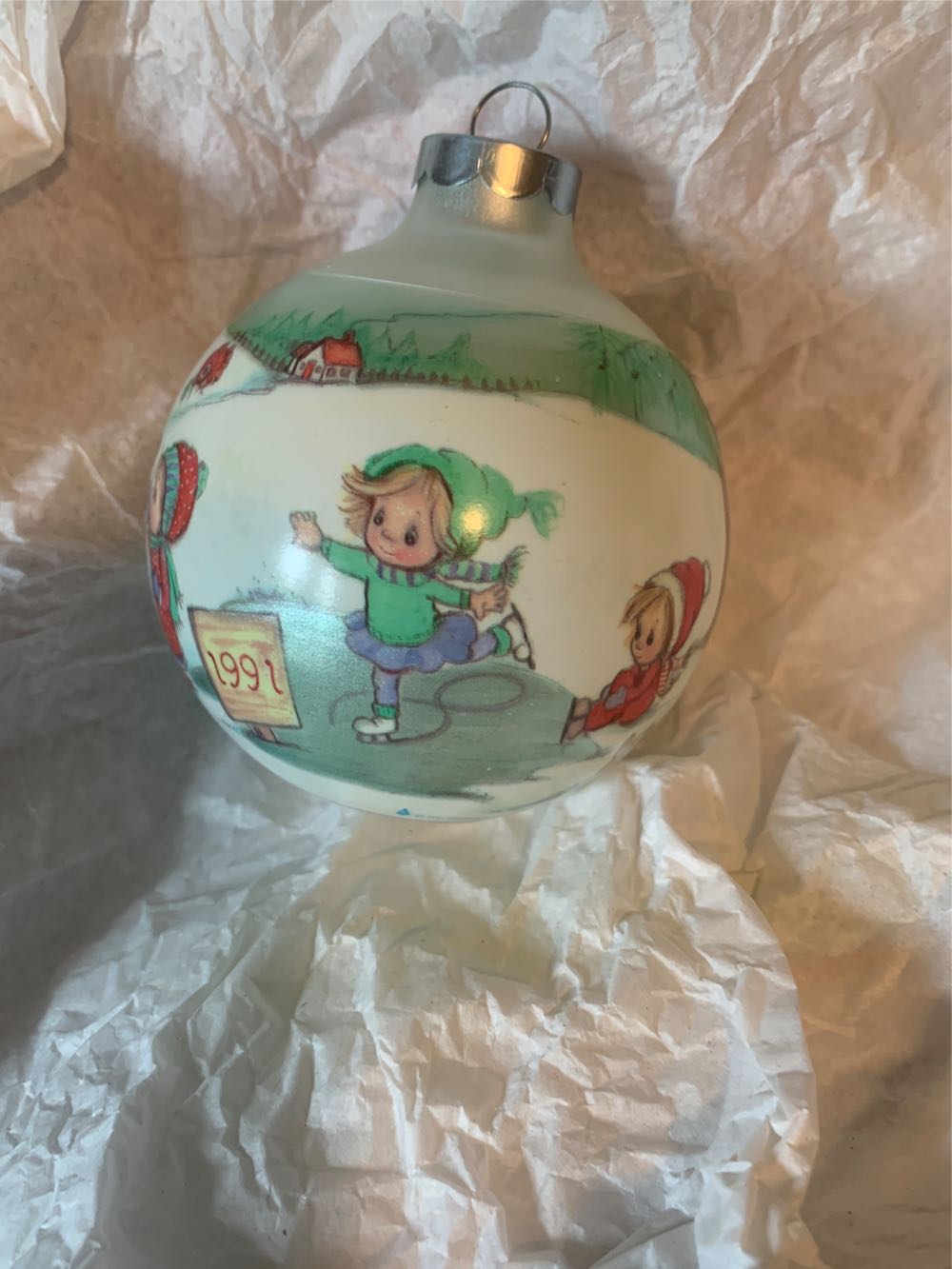 Hallmark Keepsake. Christmas. 1991. Betsy Clark: Home For Christmas. - 6th & Final (Betsey Clark: Home For Christmas) ornament collectible [Barcode 070000027390] - Main Image 4