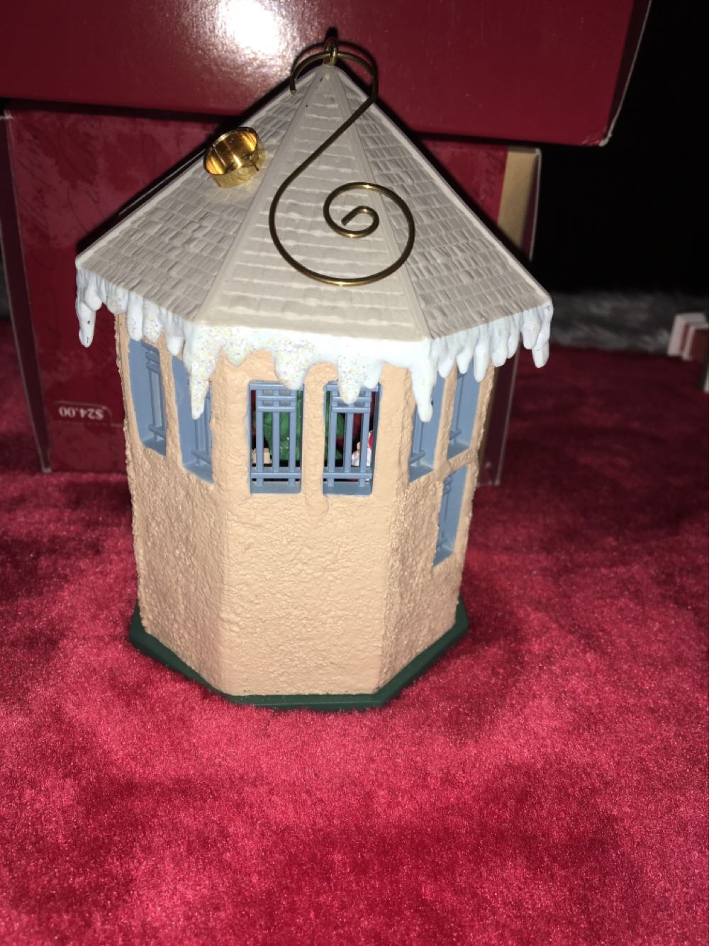 Treasure Memories - Santa (Santa) ornament collectible - Main Image 2