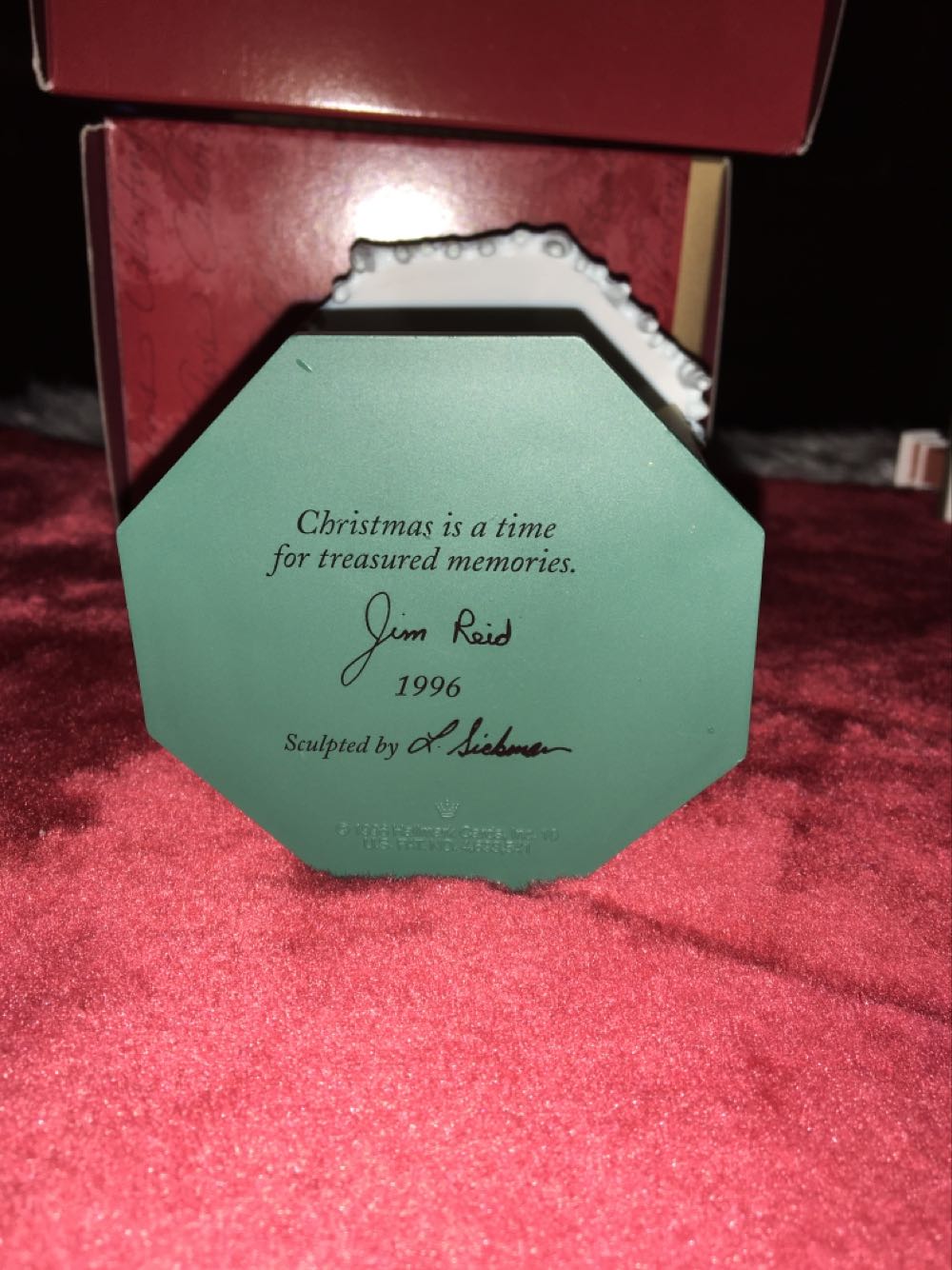 Treasure Memories - Santa (Santa) ornament collectible - Main Image 3