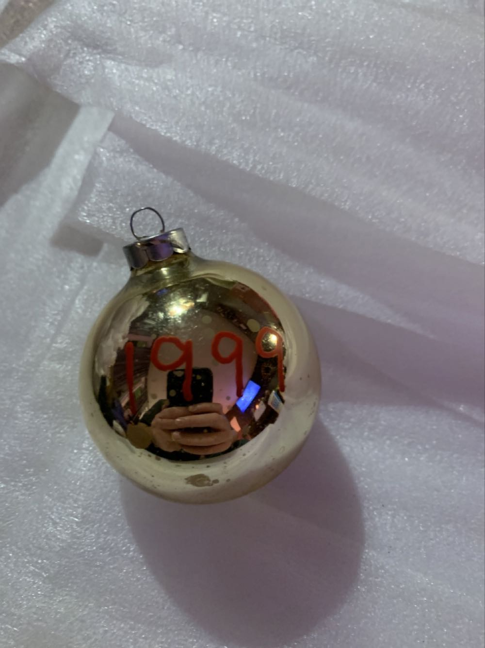 Medium Gold Ball Justin 1999  ornament collectible - Main Image 2
