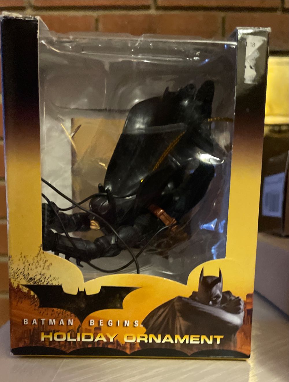 Batman Begins Rooftop - Marvel Heroes (Grand Kids) ornament collectible [Barcode 086131639555] - Main Image 3