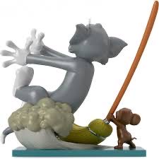 Tom And Jerry - Mouse Cleaning - Tom & Jerry (Cartoons) ornament collectible [Barcode 763795278824] - Main Image 3