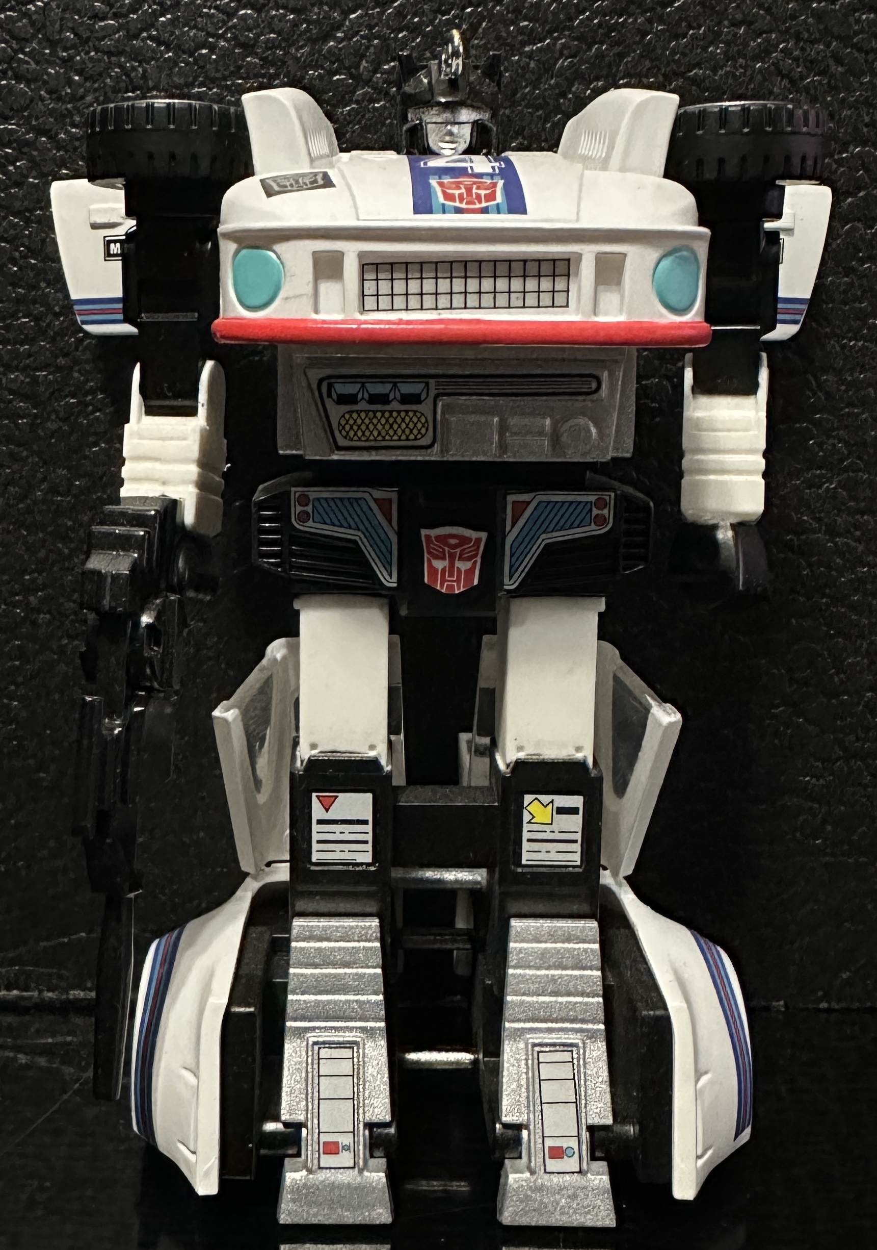 Jazz - Keepsake (Transformers) ornament collectible [Barcode 763795598373] - Main Image 3