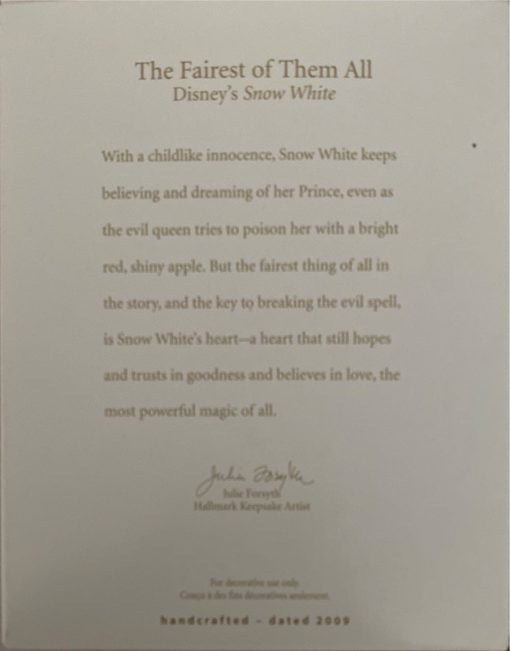 The Fairest Of Them All - Snow White And The Seven Dwarfs (Disney) ornament collectible [Barcode 795902087425] - Main Image 2