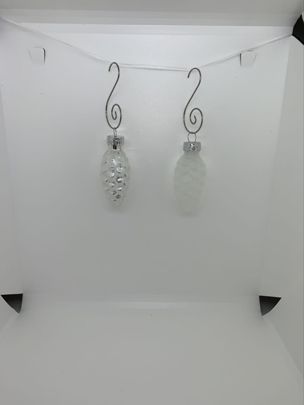 Pinecones  ornament collectible - Main Image 2