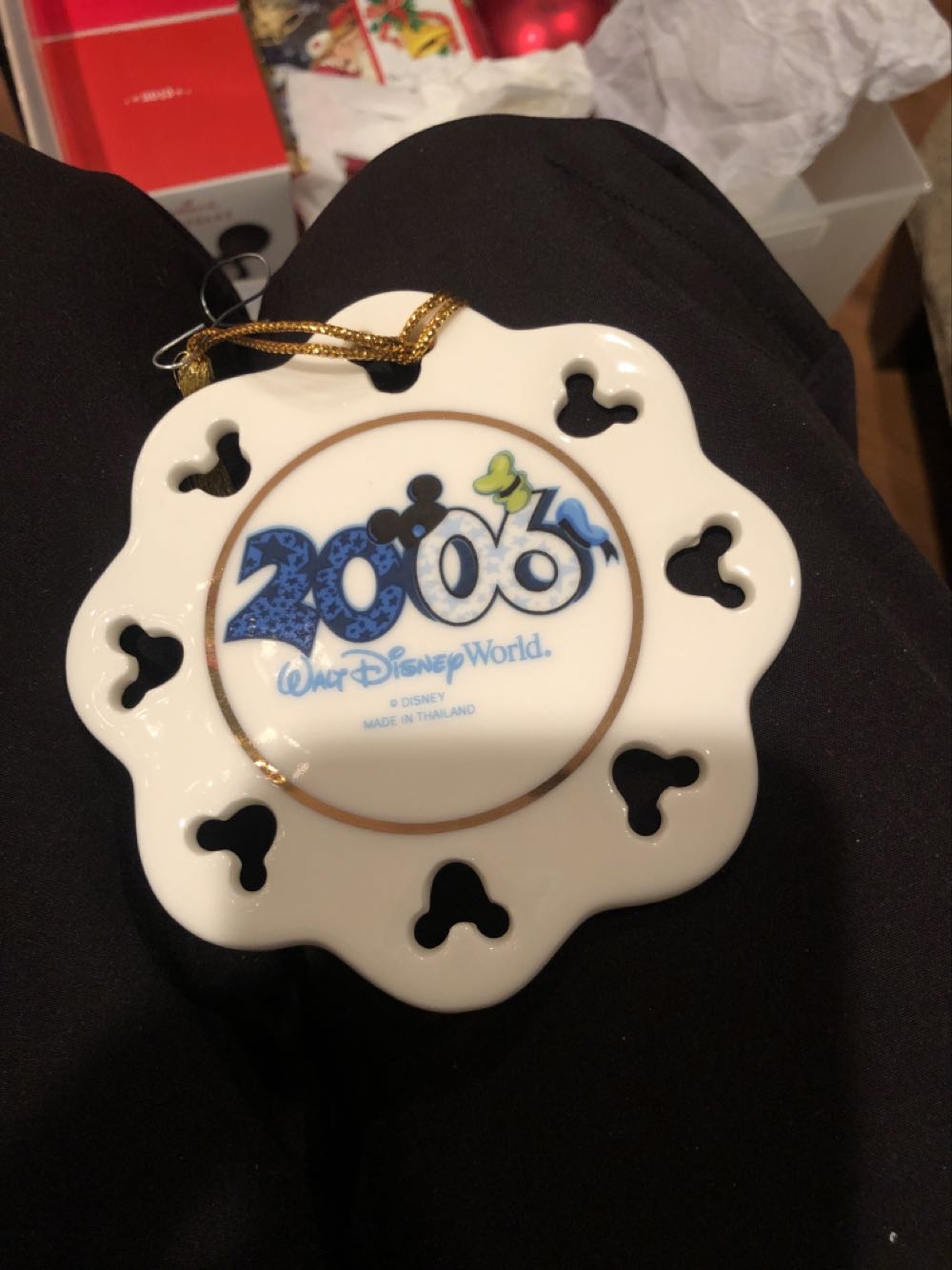 Disney World 2006  ornament collectible - Main Image 2