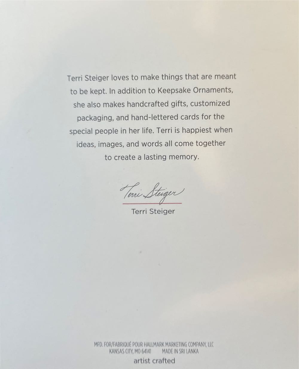 Beautiful Family - Our Family (Family Picture) ornament collectible [Barcode 763795404605] - Main Image 2