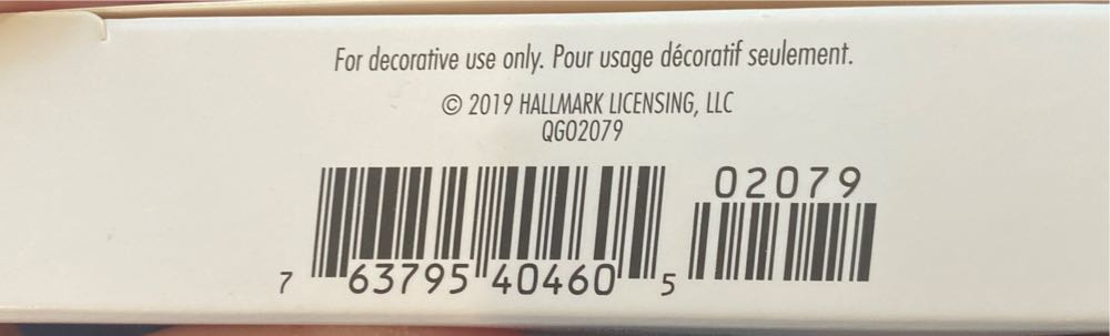 Beautiful Family - Our Family (Family Picture) ornament collectible [Barcode 763795404605] - Main Image 3