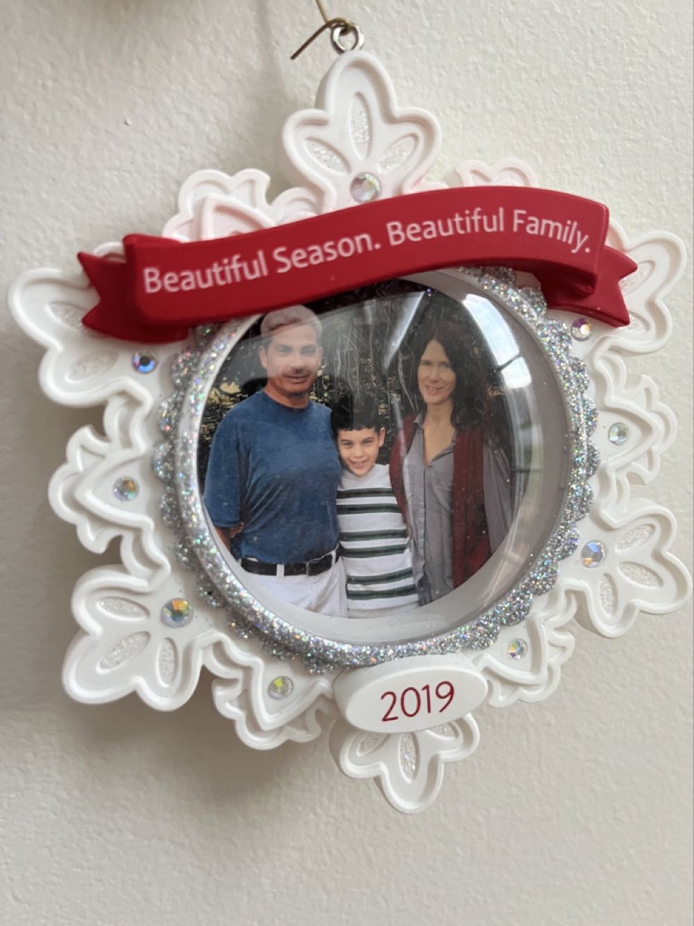 Beautiful Family - Our Family (Family Picture) ornament collectible [Barcode 763795404605] - Main Image 4