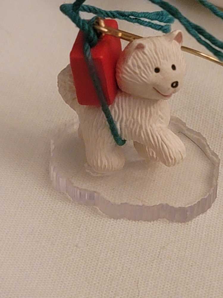 Frosty Friends (Little) #3 Little Husky 🐻 - Little Frosty Friends (Frosty Friends Miniature) ornament collectible [Barcode 070000039690] - Main Image 3