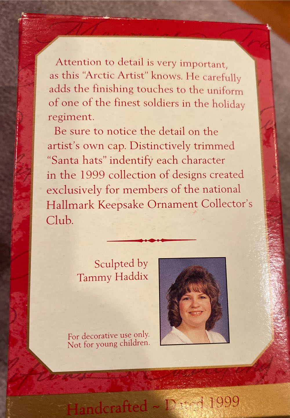 Artic Artist - Keepsake Ornament Collector’s Club (Santa’s Helpers) ornament collectible - Main Image 2