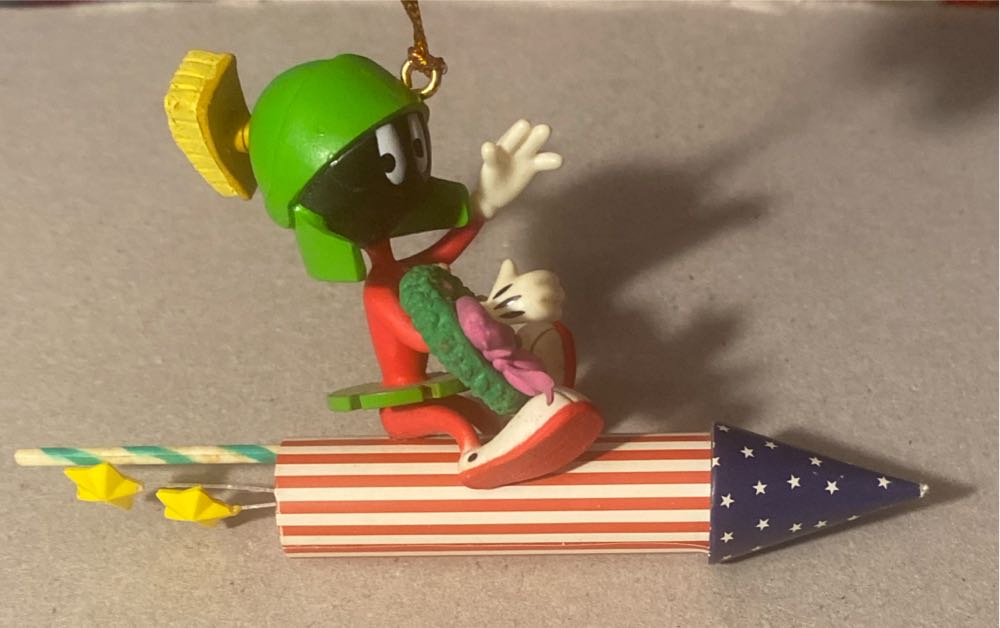 Marvin The Martian On Rocket - Marvin The Martian (Looney Tunes) ornament collectible [Barcode 097013814854] - Main Image 2