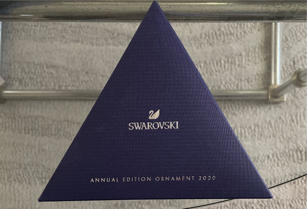 Swarovski 2020 Christmas Ornament - Annual Snowflake (Large Clear Annual) ornament collectible [Barcode 191453007293] - Main Image 3