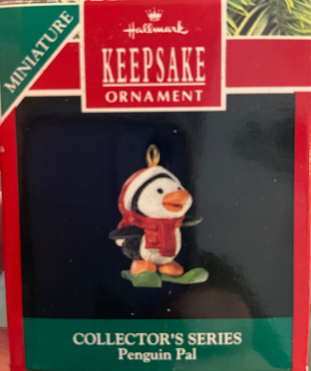 Medium Gold Satin Ball