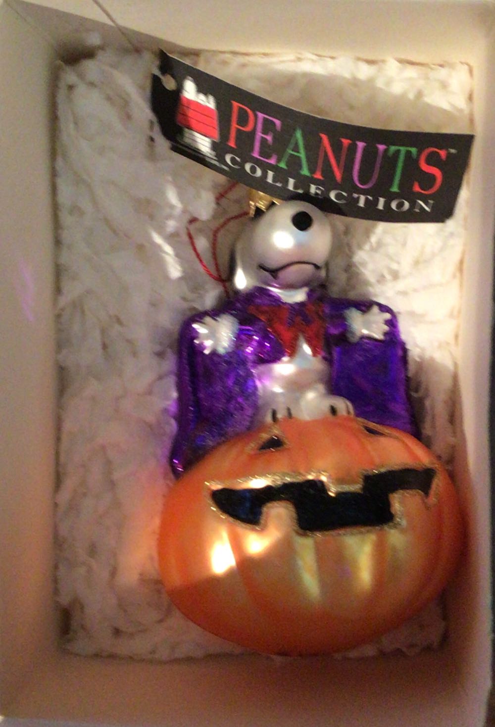 Halloween Snoopy  ornament collectible - Main Image 1