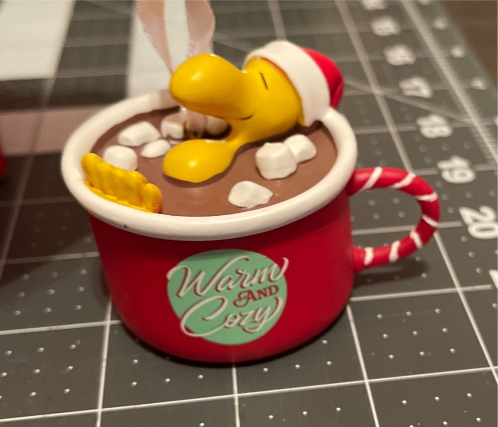 Santa Woodstock Warm And Cozy Hot Cocoa - The Peanuts Gang (Red Box) ornament collectible [Barcode 763795643219] - Main Image 4