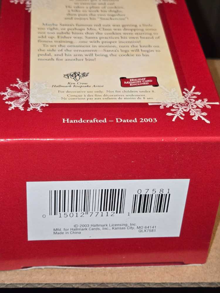 Snackercize Santa - Santa (Santa) ornament collectible [Barcode 015012771121] - Main Image 3