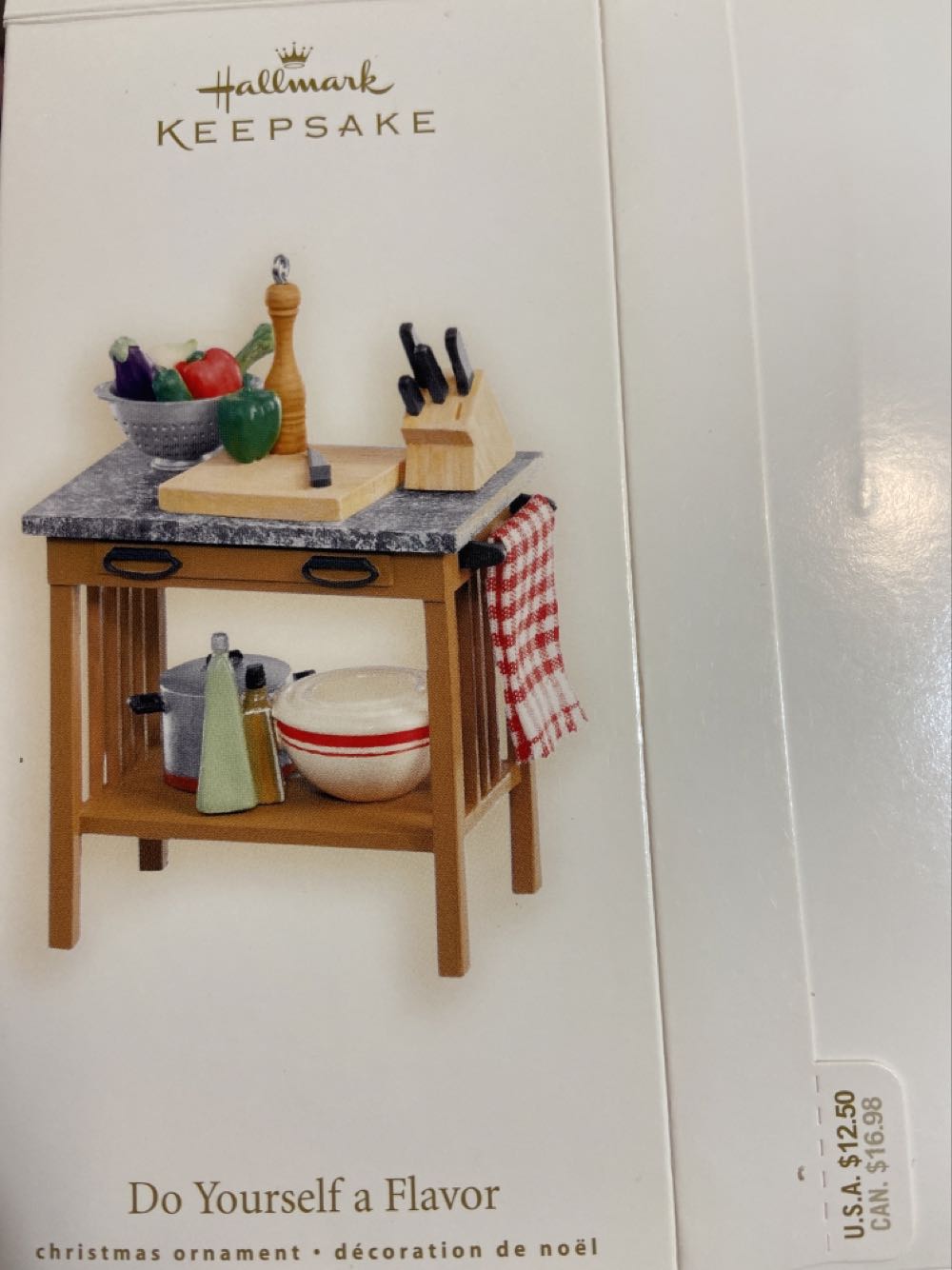 Do Yourself A Flavor - Kitchen (Kitchen Island, Food) ornament collectible [Barcode 015012991437] - Main Image 2