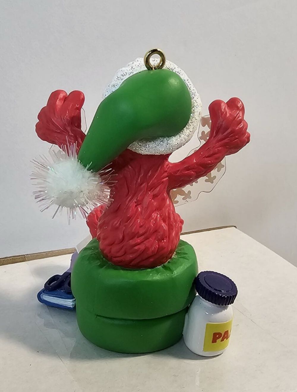 Carlton Cards Sesame Street - From Elmo with Love - Sesame Street (Television) ornament collectible [Barcode 018100944681] - Main Image 2