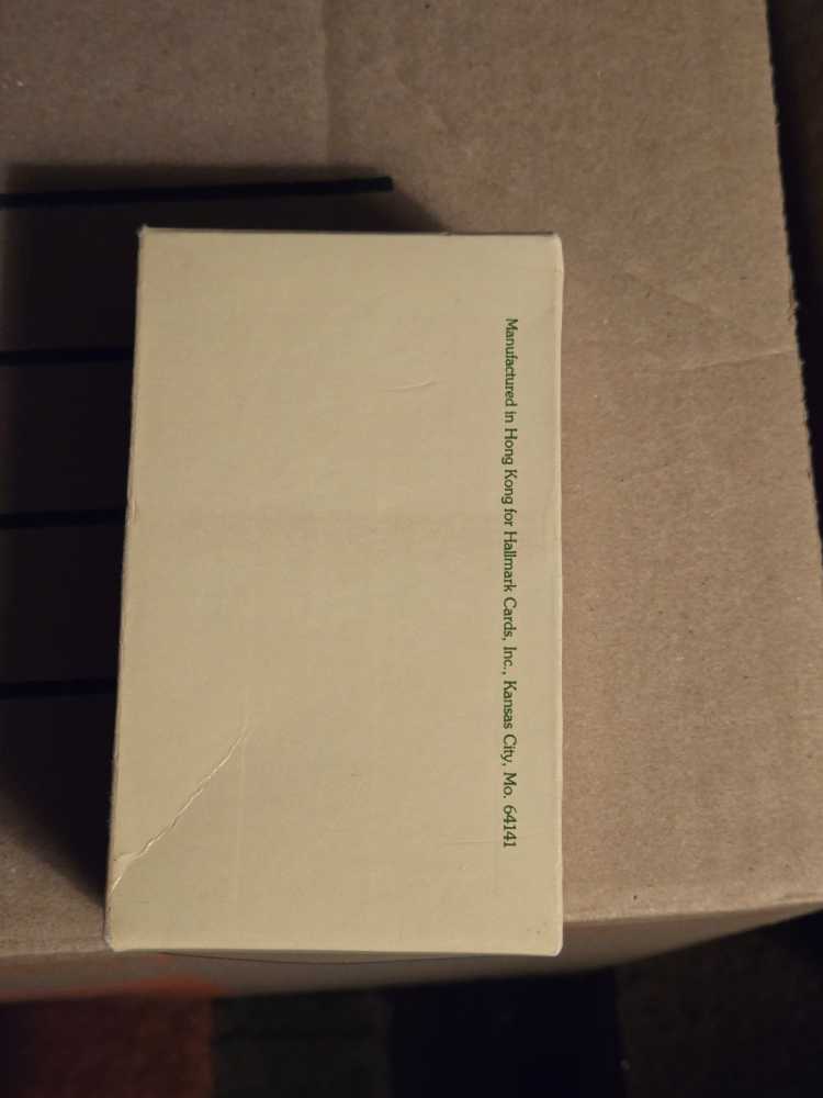 Tree Trimmer Joy  - Tree Trimmer (Elf) ornament collectible - Main Image 2