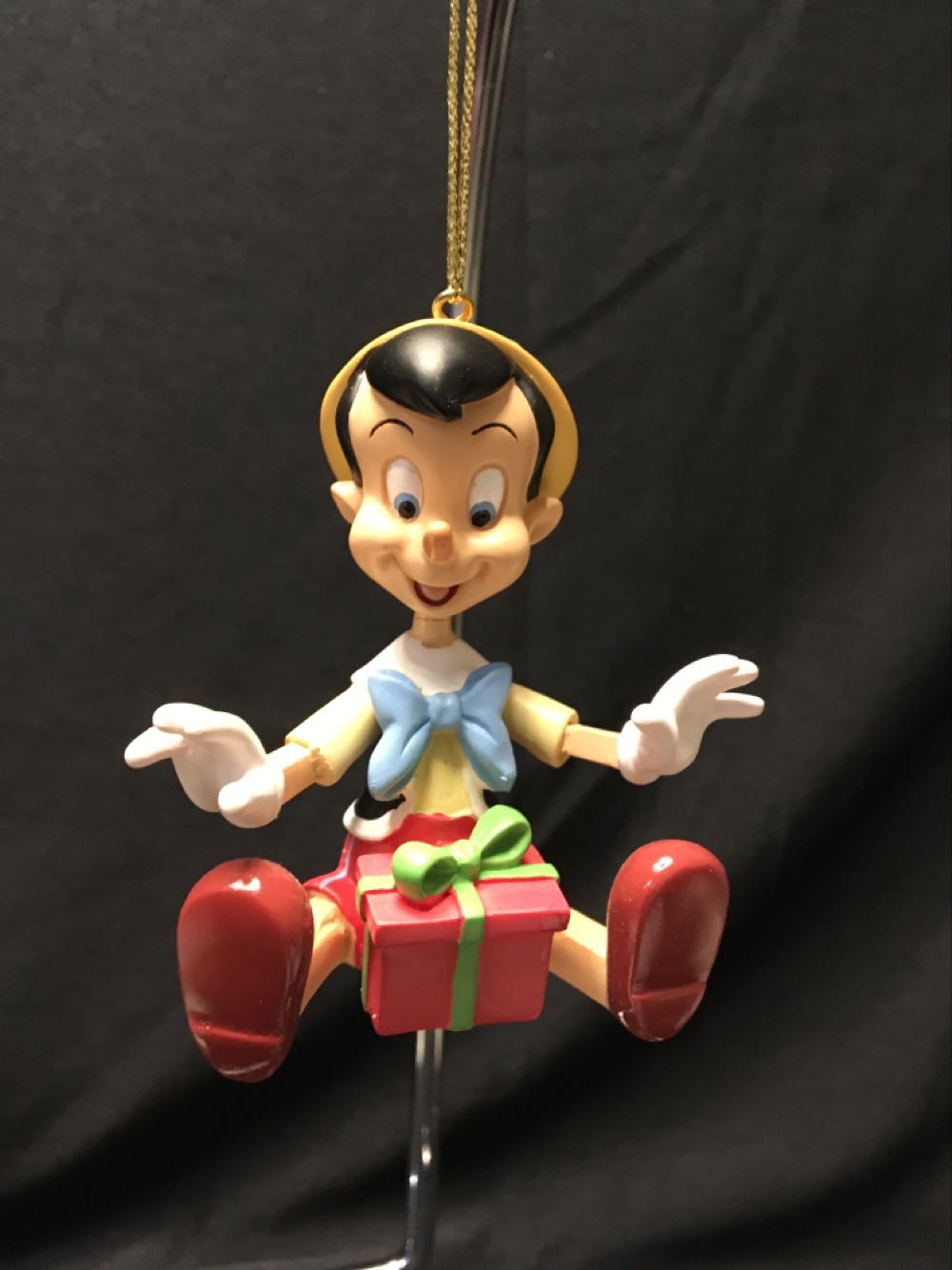 Hallmark Keepsake Ornament 1983 Memories To Treasure