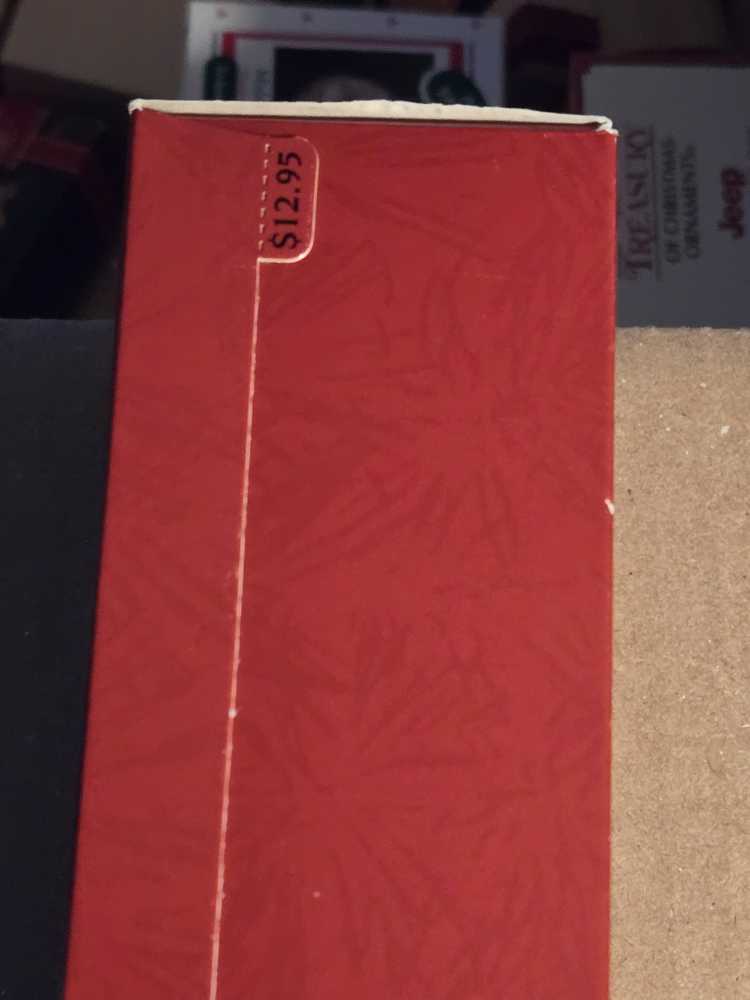 Feliz Navidad Lighting The Way 🐶 - Feliz Navidad (Angels) ornament collectible [Barcode 015012362459] - Main Image 4