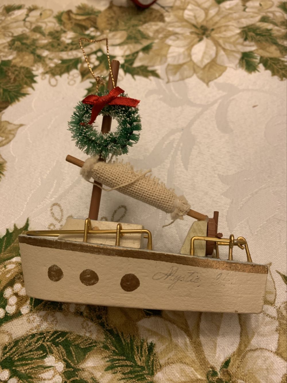 Elvis Green Christmas Guitar