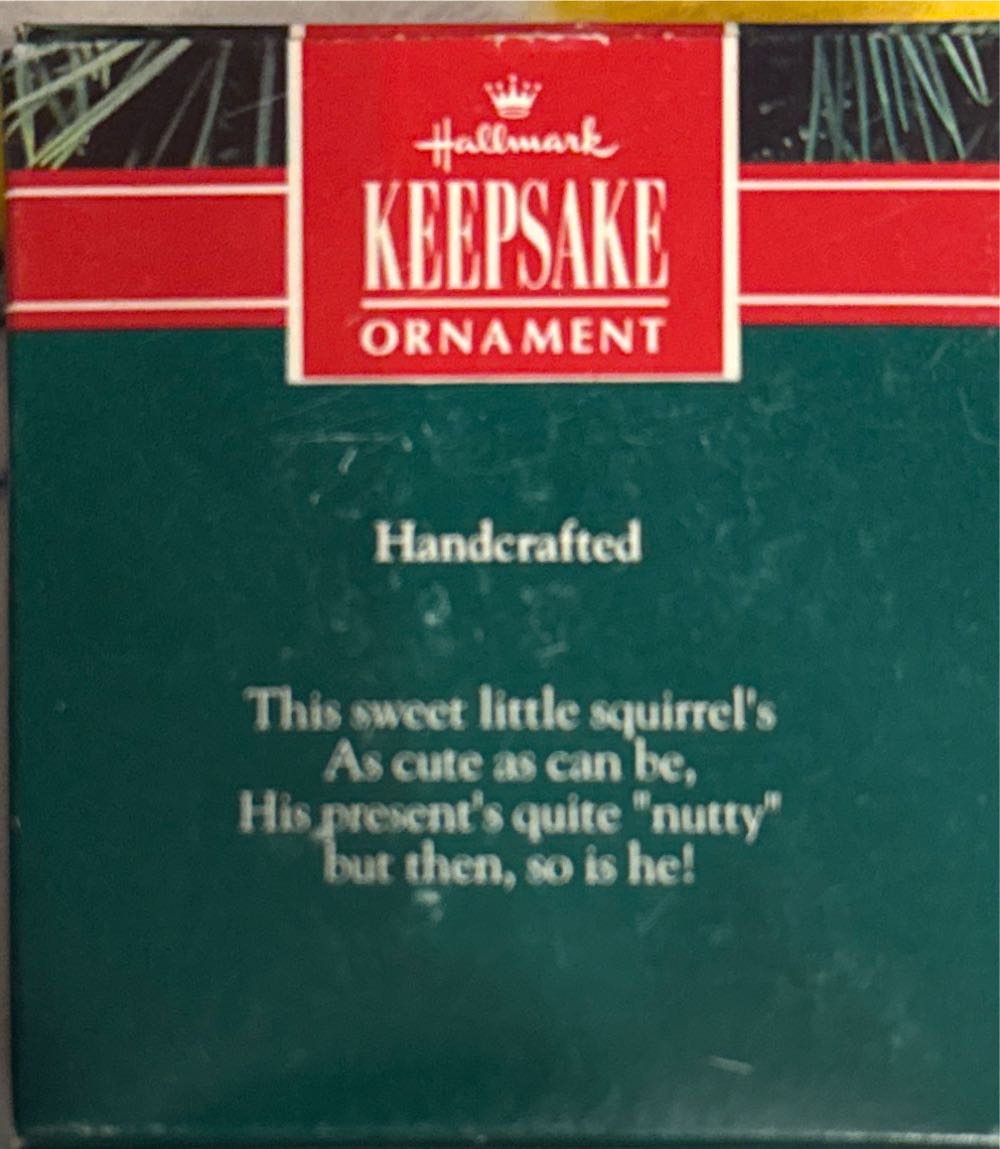 Nutty Squirrel  (Animal) ornament collectible [Barcode 070000027406] - Main Image 2