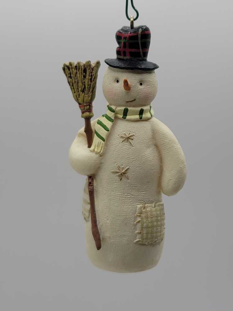 Burrton- Coldwell- and Windfield - Snowman (Snowmen) ornament collectible [Barcode 015012777659] - Main Image 2