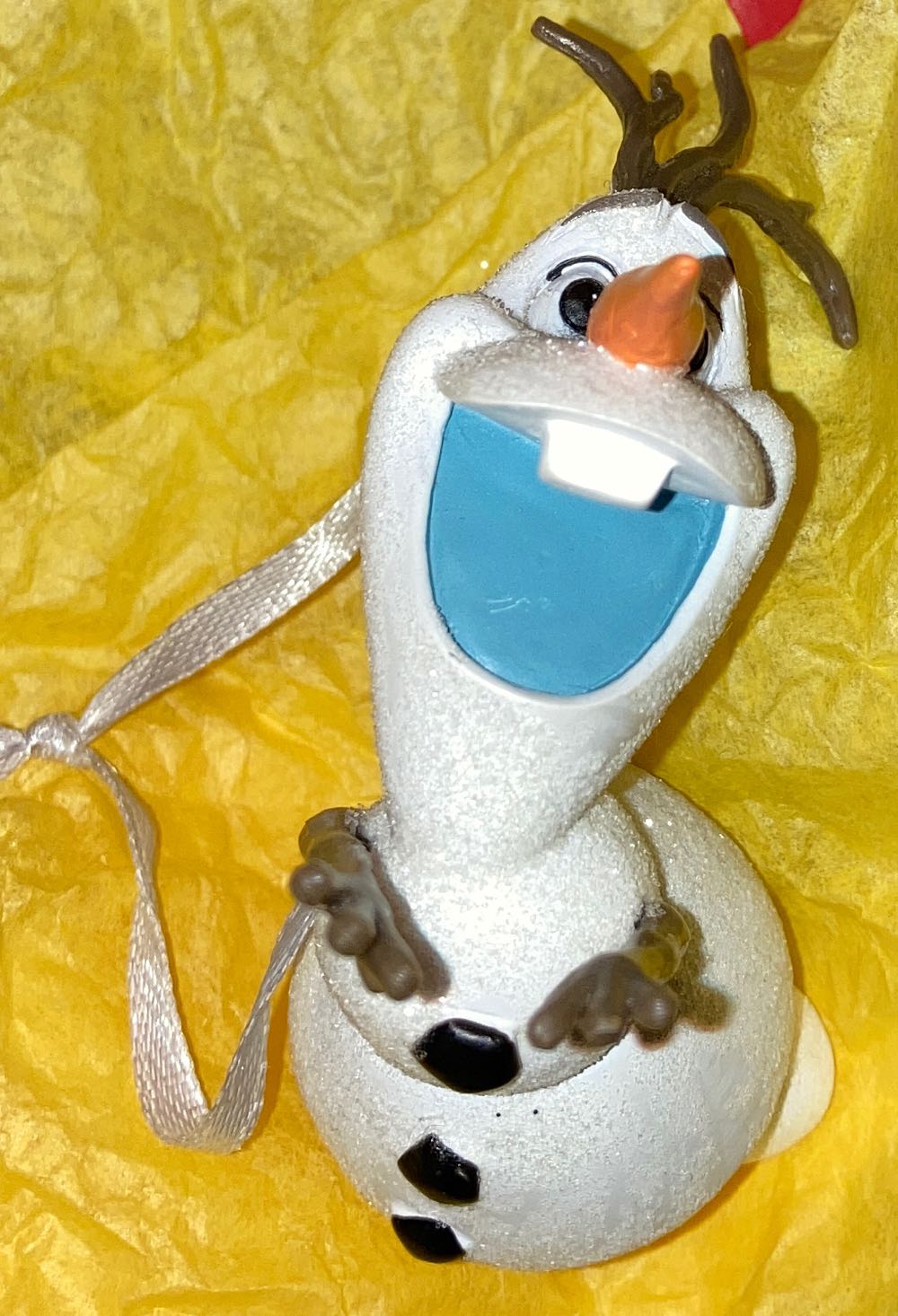 Olaf Sledding - Lil Man (Christmas) ornament collectible - Main Image 3