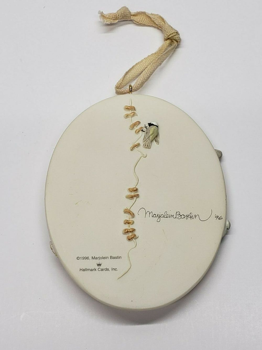 The Birds Christmas Tree - Natures Sketchbook (Marjolein Bastin) ornament collectible [Barcode 015012357387] - Main Image 2