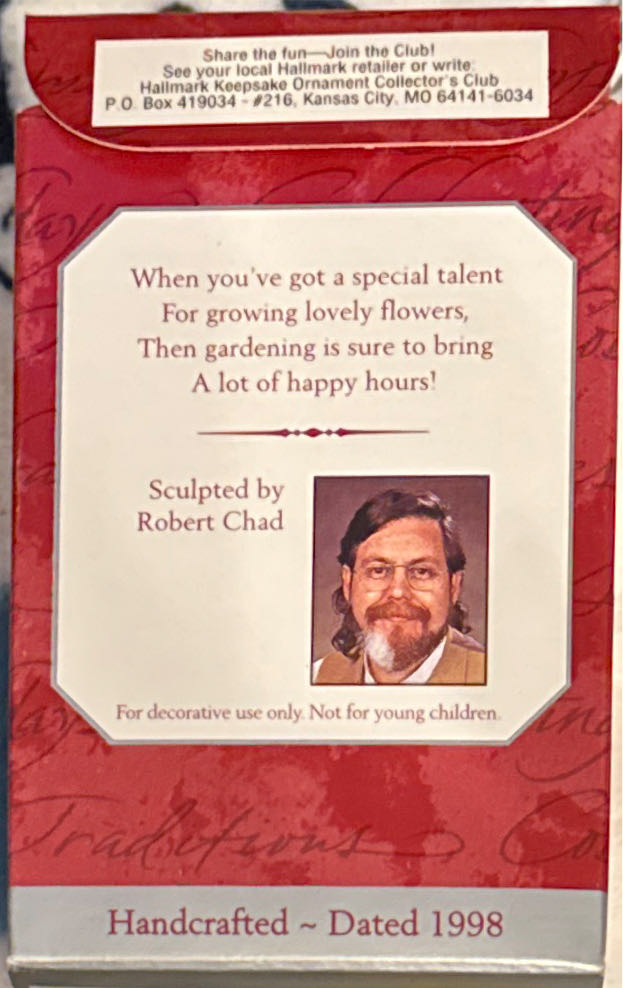 Gifted Gardener  (Birds Gardens) ornament collectible [Barcode 015012437881] - Main Image 3