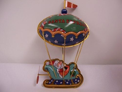 Hallmark Keepsake Ornament Friends Are Family Too