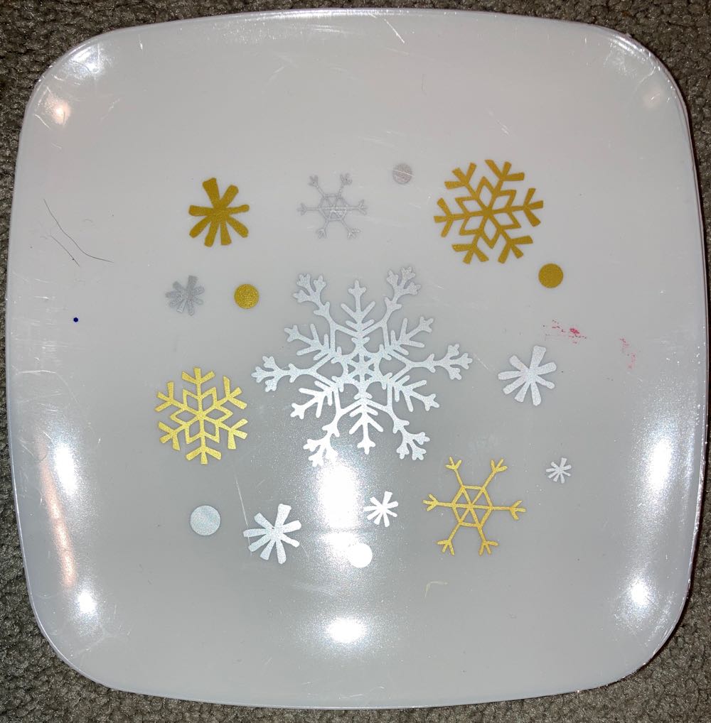 Snowflakes Snack/Décor Plates  (Winter) ornament collectible - Main Image 2