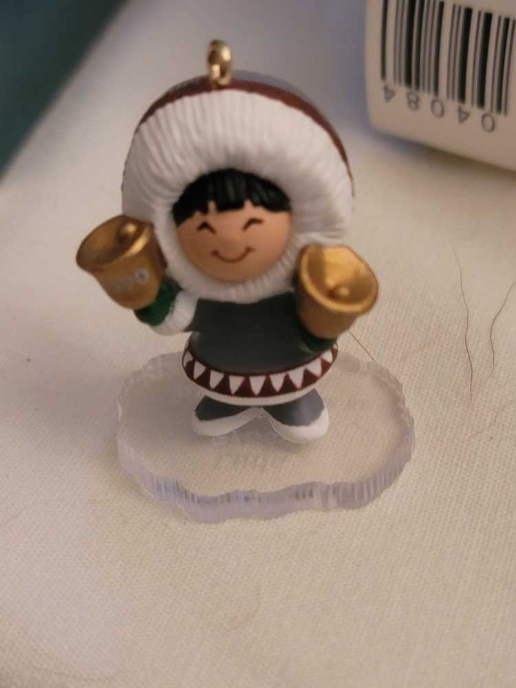 Miniature Frosty Friends (Little) #1 Little Frosty - Miniature Frosty Friends (Miniature) ornament collectible [Barcode 070000039690] - Main Image 4