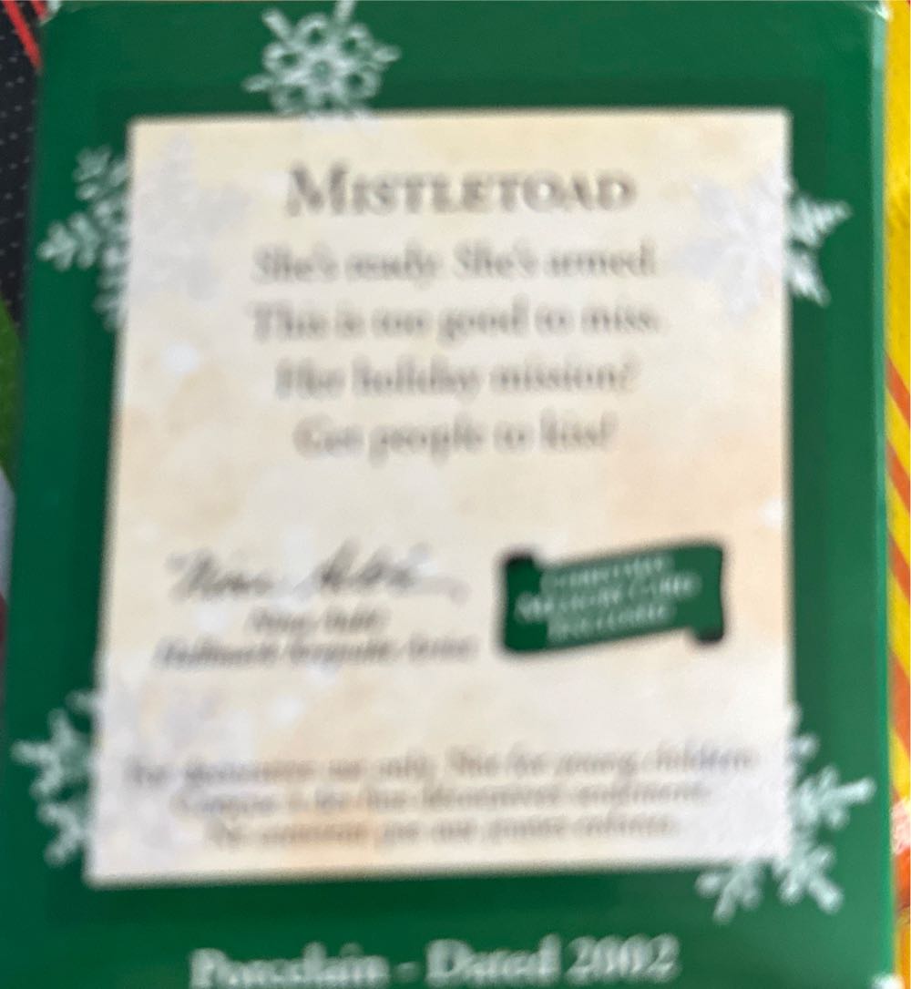 Mistletoad  (Miniature) ornament collectible [Barcode 015012694116] - Main Image 2
