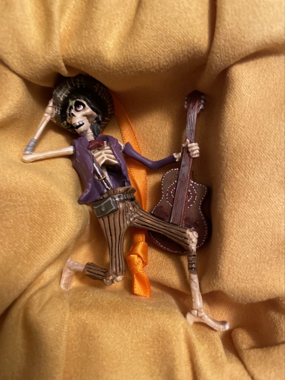 Sweet Shopper Hallmark Ornament Qp1447