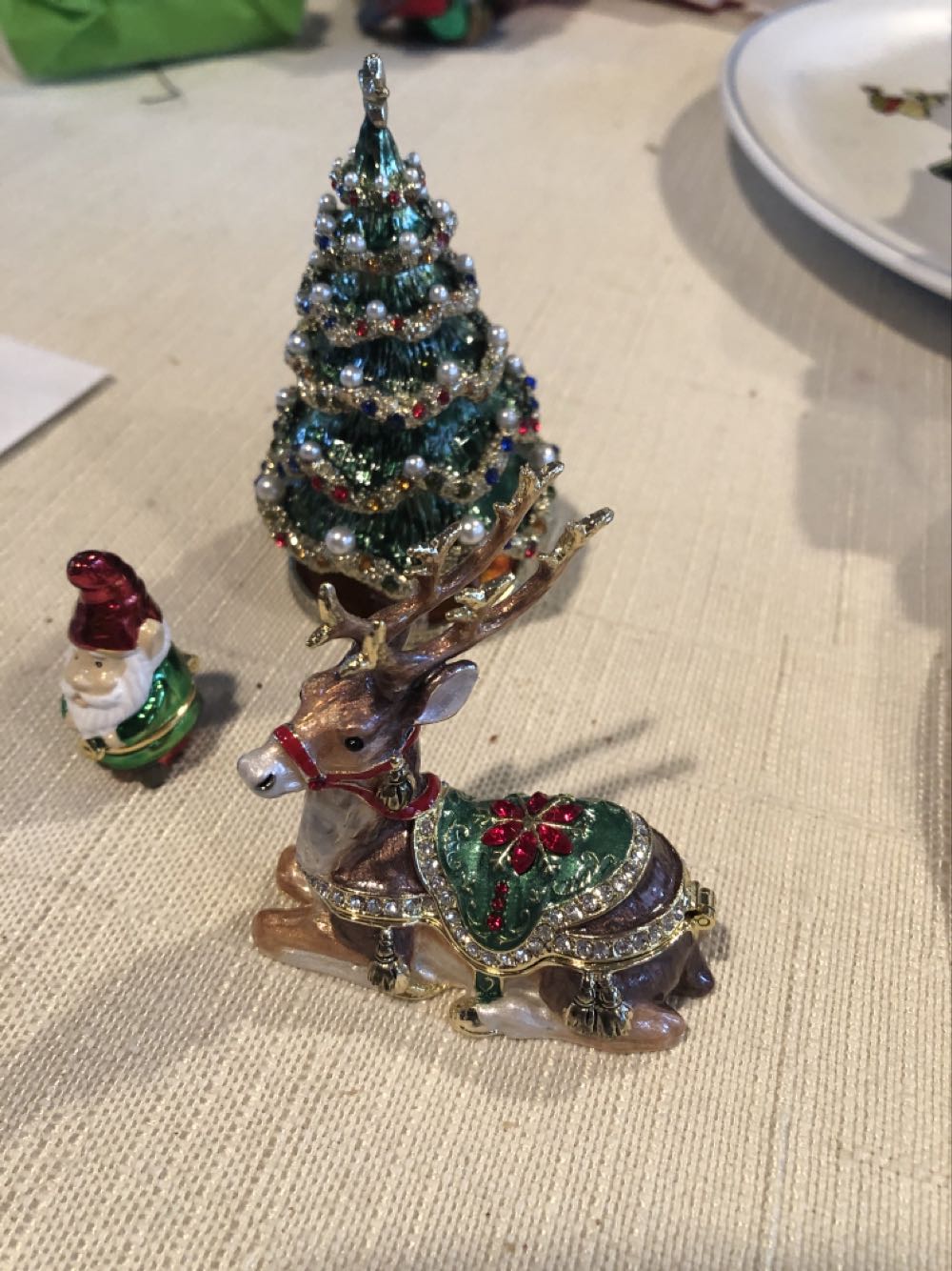 Keepsake Ornament Pull Out A Plum