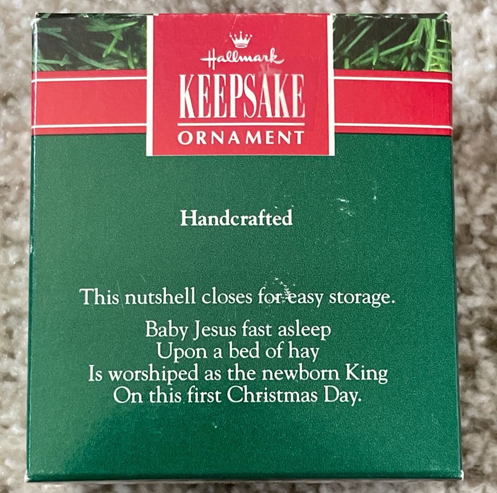 Nutshell Nativity - Nutshell (Nativity) ornament collectible [Barcode 070000027420] - Main Image 2