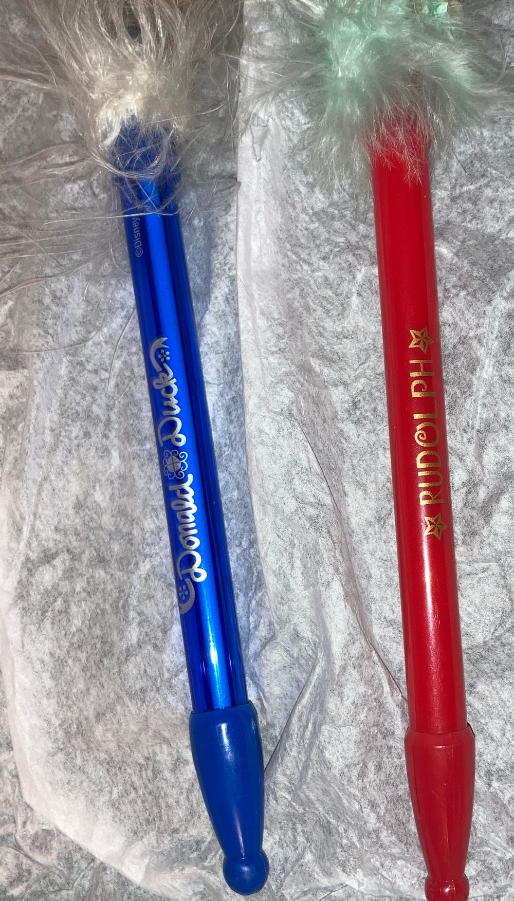 Donald & Rudilph Light-up Pens - Amy ornament collectible - Main Image 2
