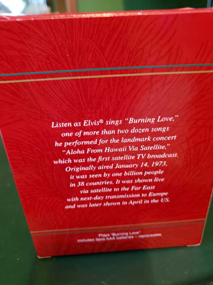 Christmas With The King Of Rock ’n’ Roll  ornament collectible [Barcode 018100722661] - Main Image 3