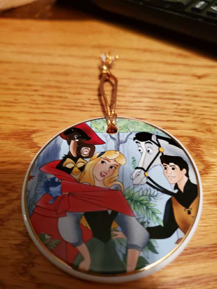 sleeping beauty and prince - flat  ornament collectible - Main Image 1