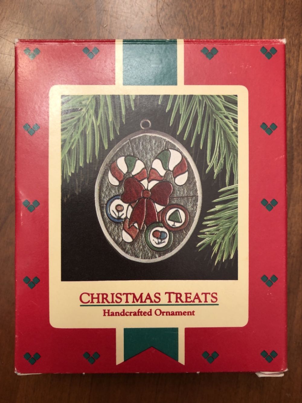 Christmas Treats ornament collectible - Main Image 1