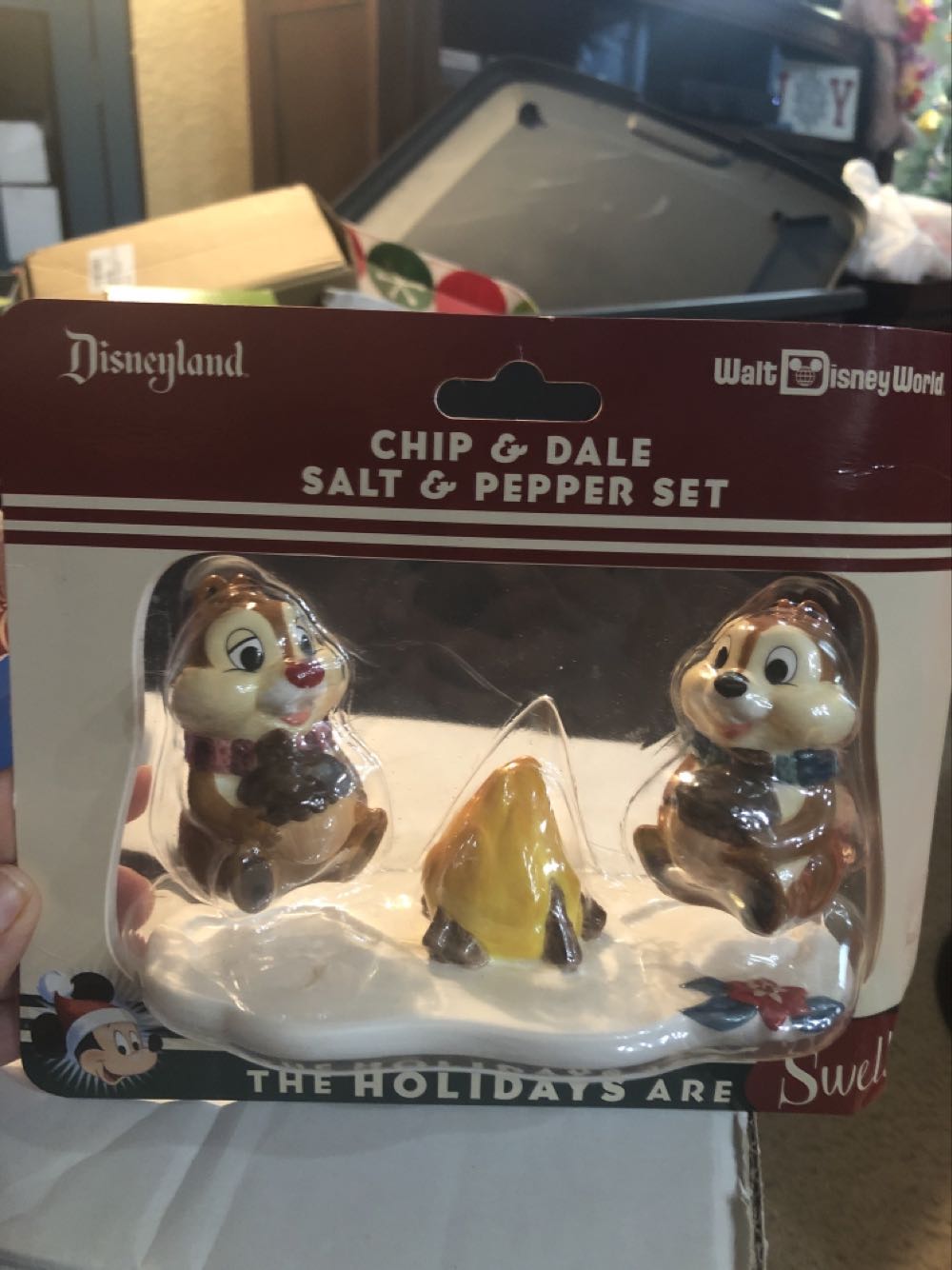 Chip & Dale Salt & Pepper Set  ornament collectible [Barcode 400000614748] - Main Image 2